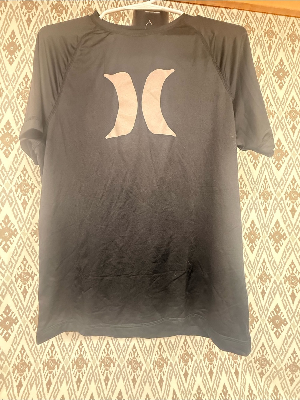 Hurley Men’s Black Logo Short Sleeve Performance swim  Shirt